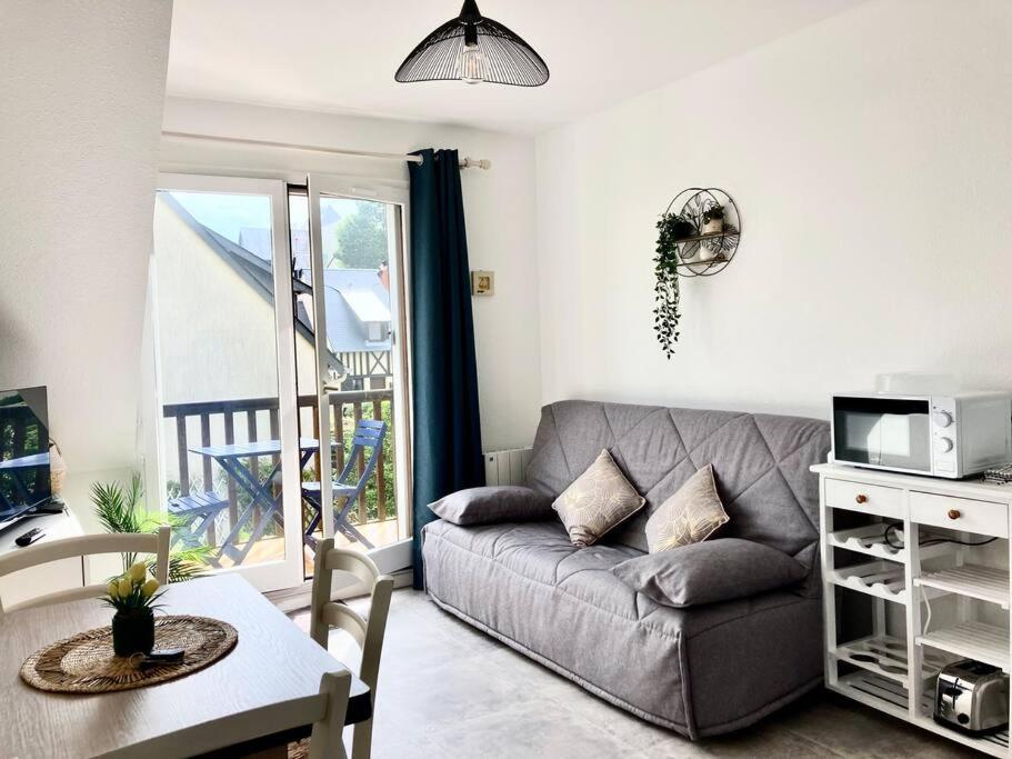 Cabourg, Appartement T2 Acces Direct Mer Dış mekan fotoğraf