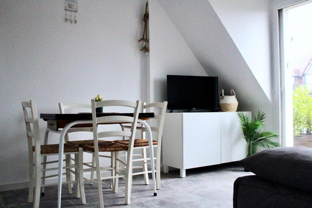 Cabourg, Appartement T2 Acces Direct Mer Dış mekan fotoğraf